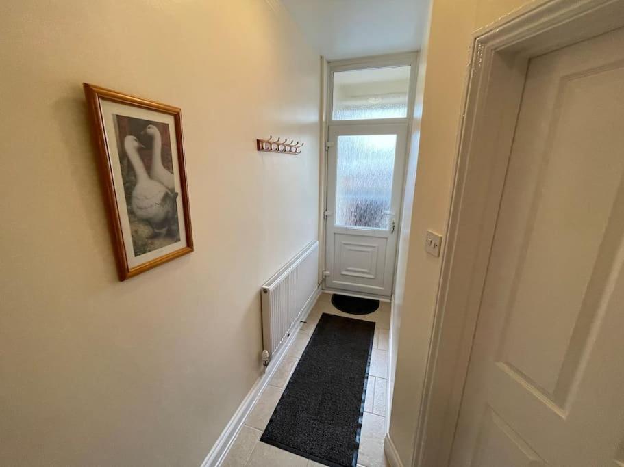 Beanies Lornestreet Four Bed House Swindon Exterior foto