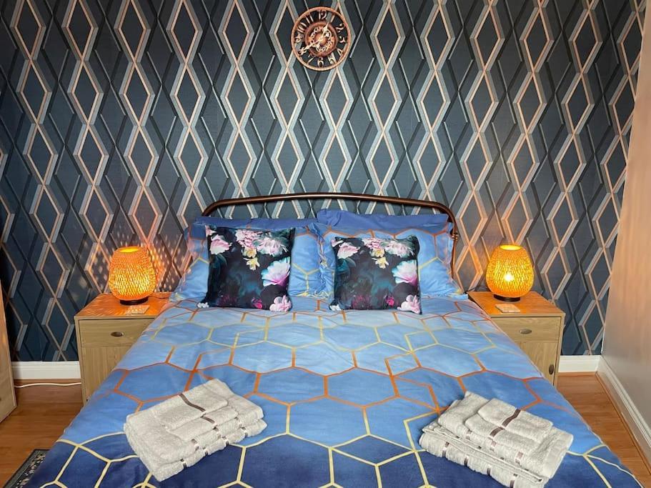 Beanies Lornestreet Four Bed House Swindon Exterior foto