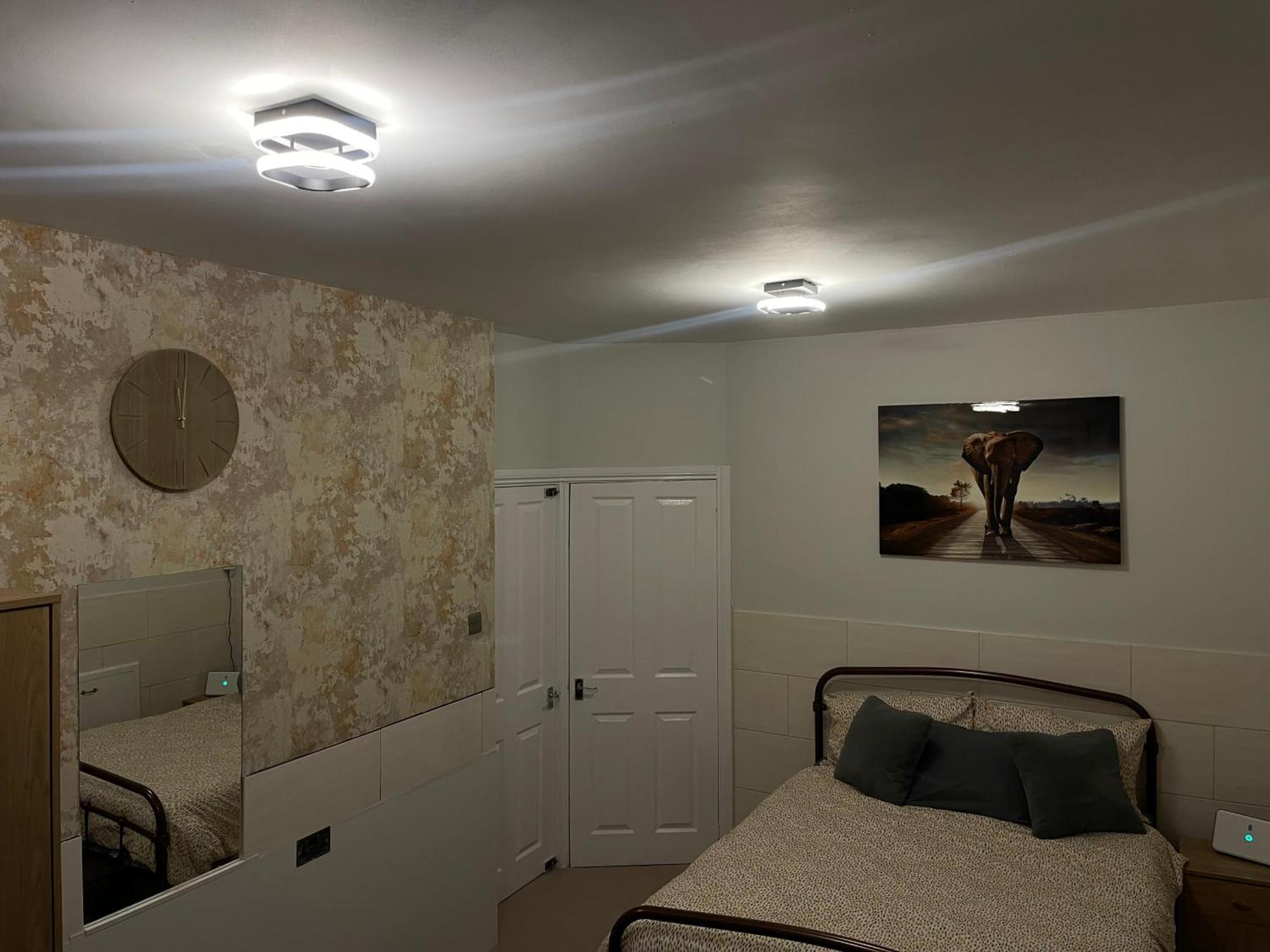 Beanies Lornestreet Four Bed House Swindon Exterior foto