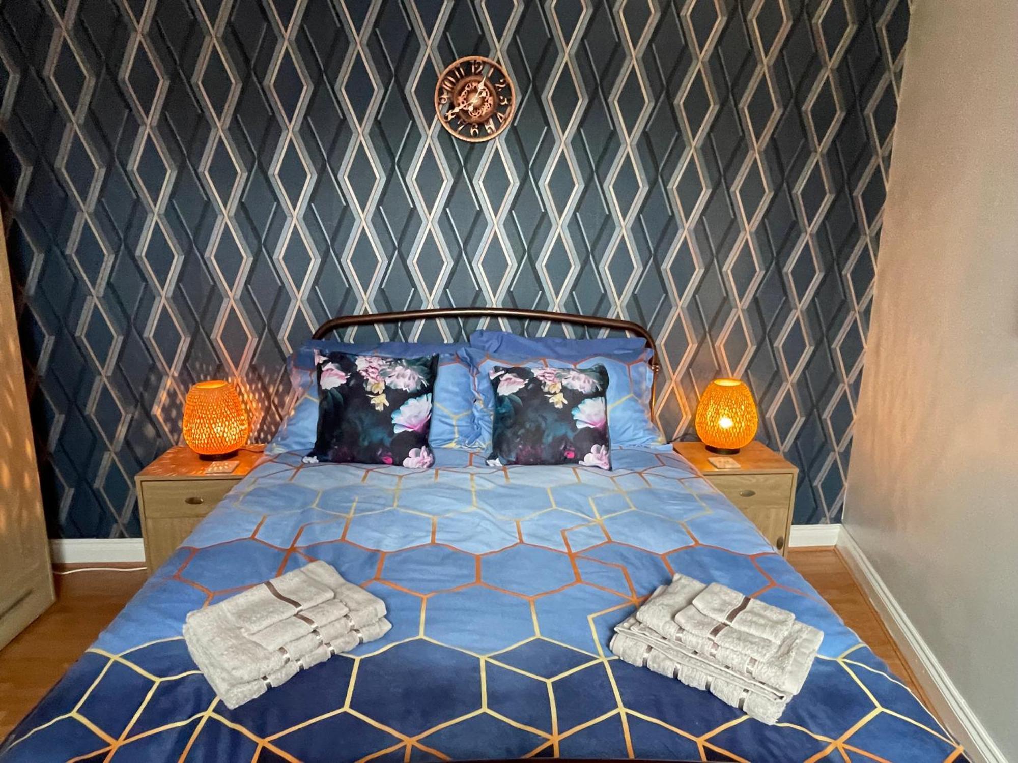 Beanies Lornestreet Four Bed House Swindon Exterior foto